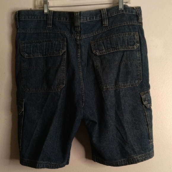 Men's Denim Cargo Shorts - Picture 2 of 6